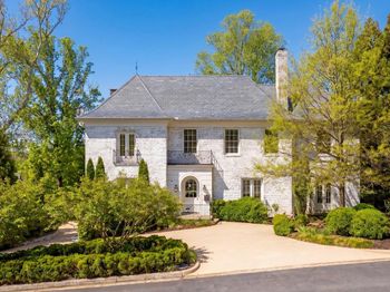 2101 Foxhall Road NW