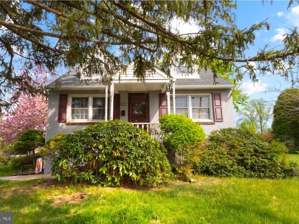 795 N Hills Avenue, Glenside PA 19038