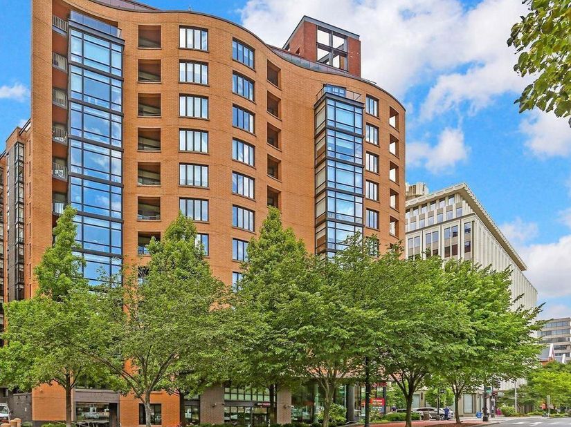 1010 Massachusetts Avenue NW 807, Washington DC 20001