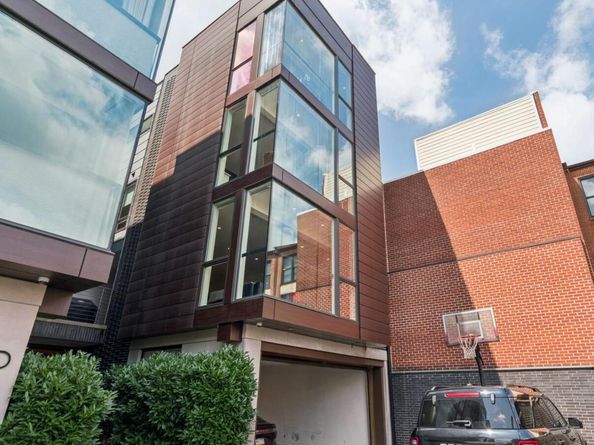 206 N 22nd Street E, Philadelphia PA 19103