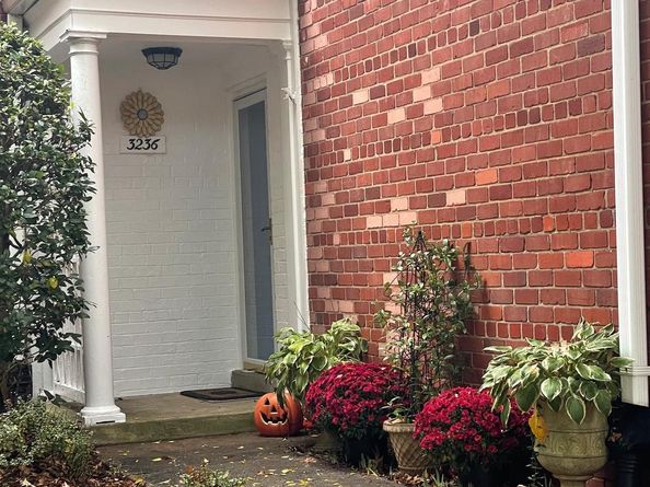 3236 Valley Drive 3236, Alexandria VA 22302