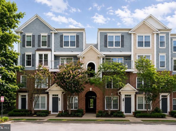 7078 Falls Reach Drive 303, Falls Church VA 22043