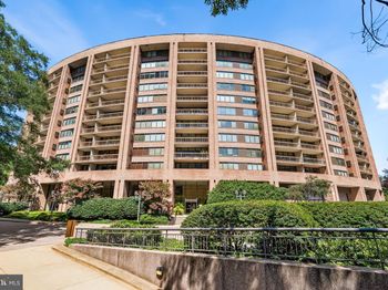 1805 Crystal Drive