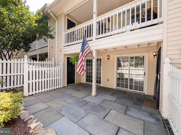 10198 Ashbrooke Court 125, Oakton VA 22124