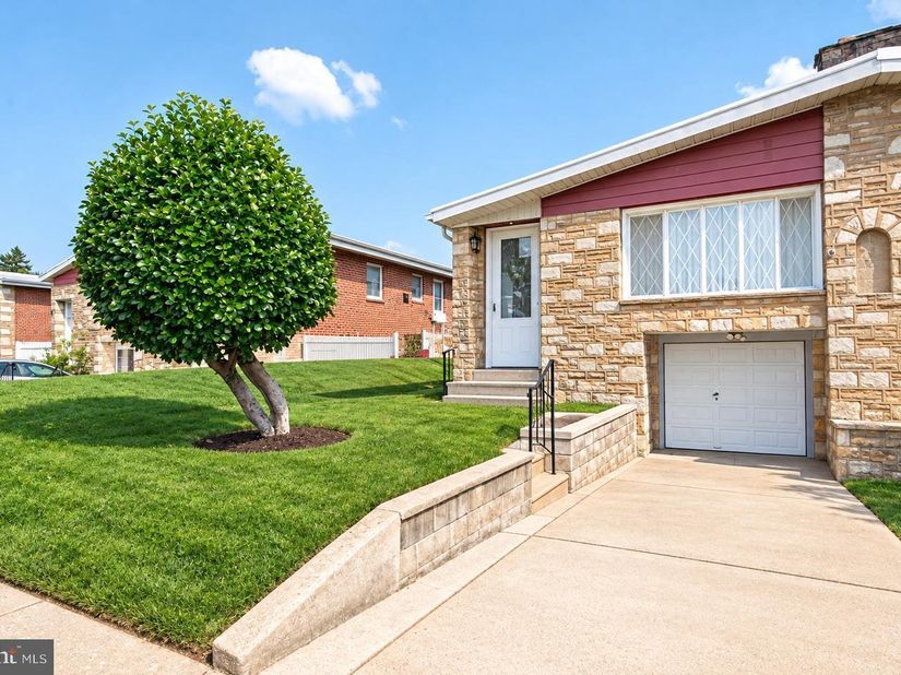 7705 Dorcas Street, Philadelphia PA 19111