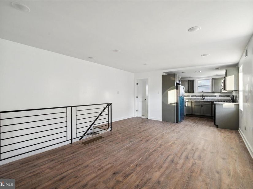 1231 N 16TH Street, Philadelphia PA 19121