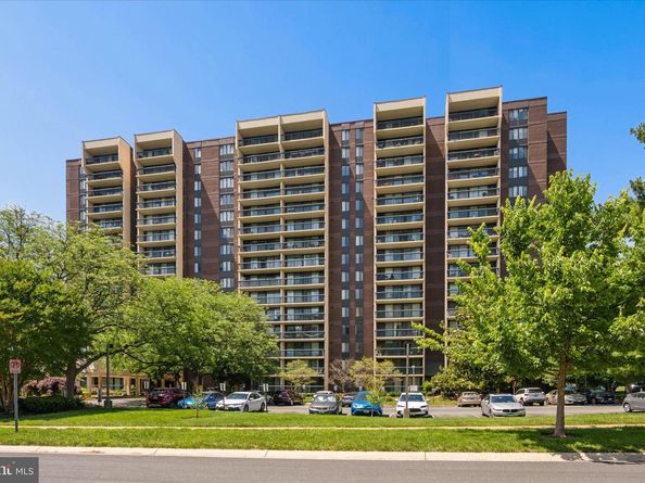 7401 Westlake Terrace 1210, Bethesda MD 20817