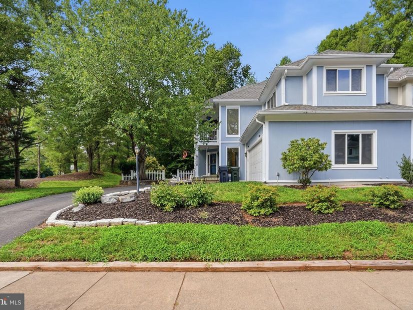 47656 Pennrun Way, Sterling VA 20165