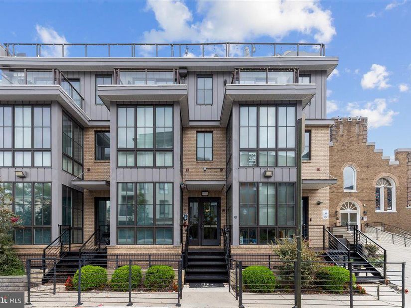 625 Park Road NW 204, Washington DC 20010