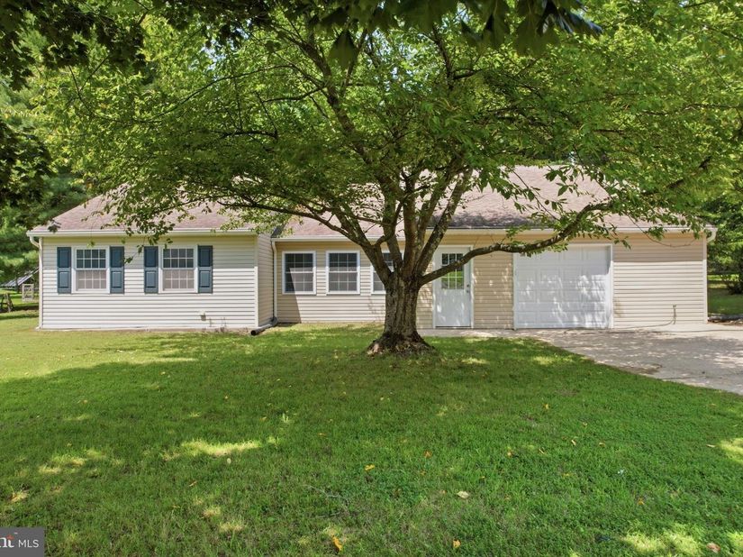 300 New Road, Southampton PA 18966