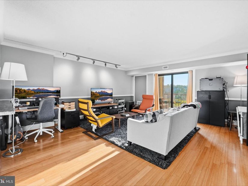 200 N Pickett Street 1002, Alexandria VA 22304
