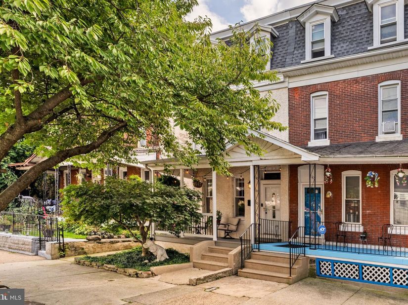 229 Roxborough Avenue, Philadelphia PA 19128
