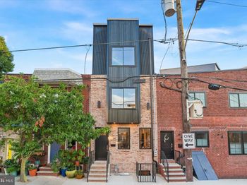 1122 Dickinson Street