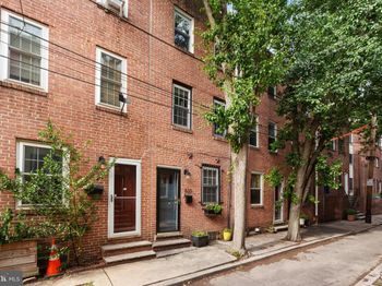 833 Kater Street