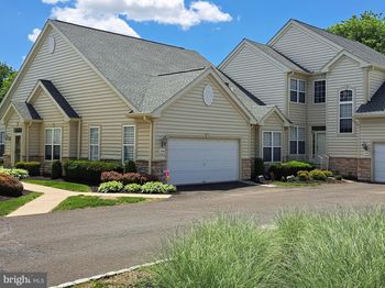 1704 Nottingham Court