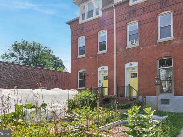 4813 Chester Avenue, Philadelphia PA 19143