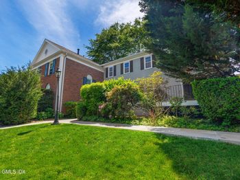 14 Greenwich Hills Drive
