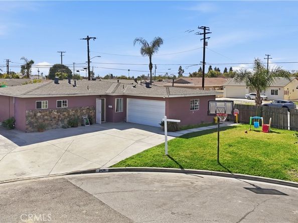 2426 Marty, Santa Ana CA 92706
