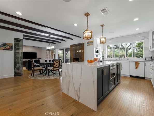 2528 N Orchard Drive, Burbank CA 91504