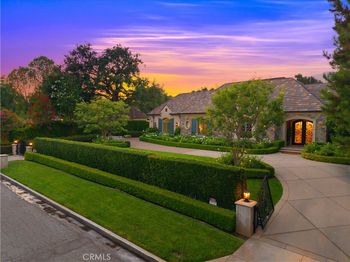 935 W Foothill Boulevard