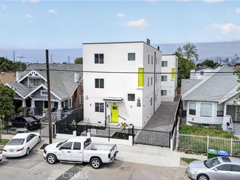 283 E 50th