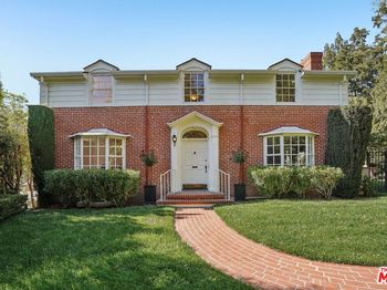 10575 Lindbrook Drive