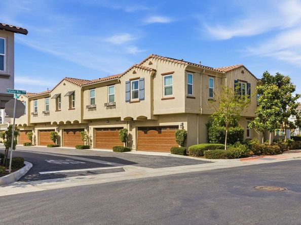 4129 Sitio Flor, Oceanside CA 92057