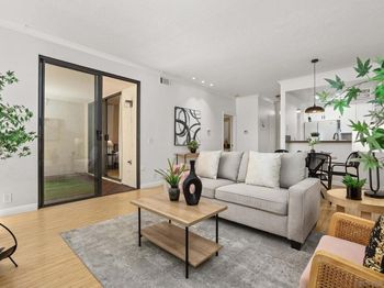 2224 River Run Dr