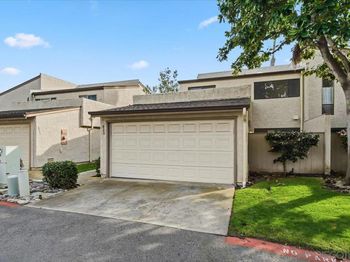 8725 Caminito Abrazo