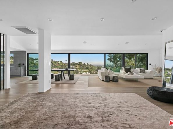11010 Chalon Road, Los Angeles CA 90077