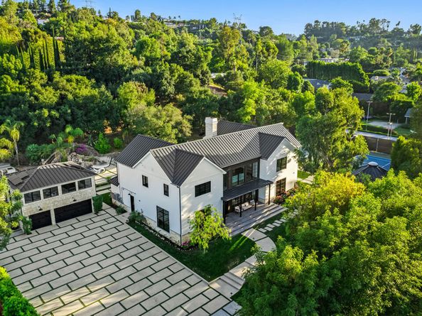 18762 Wells Drive, Tarzana CA 91356