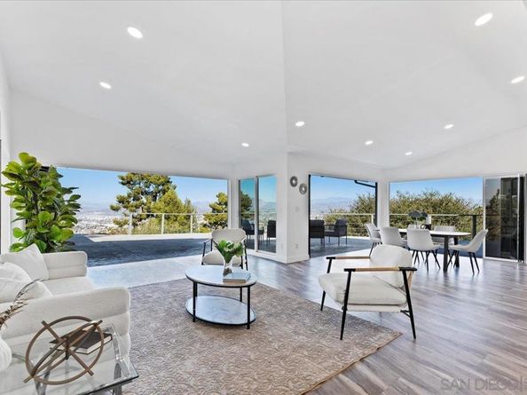 5030 Helix Ter, La Mesa CA 91941