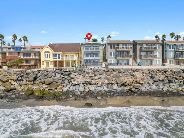 1123 25 S Pacific Street, Oceanside CA 92054