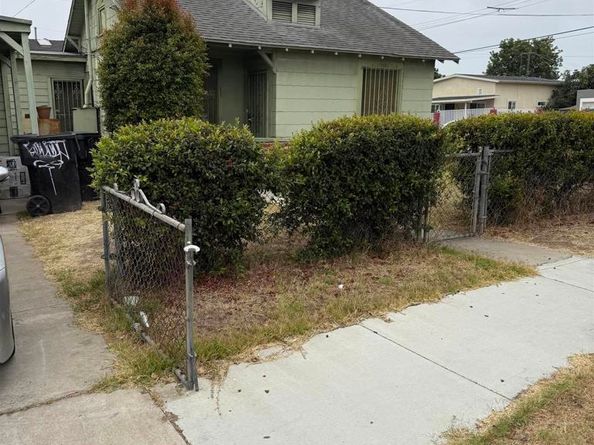 3203 Webster Ave, San Diego CA 92113