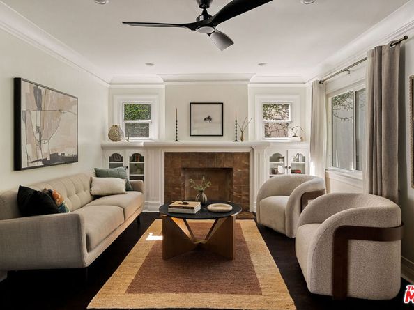 5748 7th Avenue, Los Angeles CA 90043