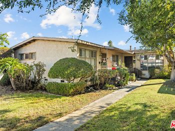 8330 - 8332 Barnsley Avenue