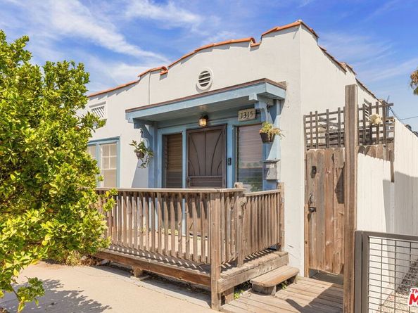 1315 Cabrillo Avenue, Venice CA 90291