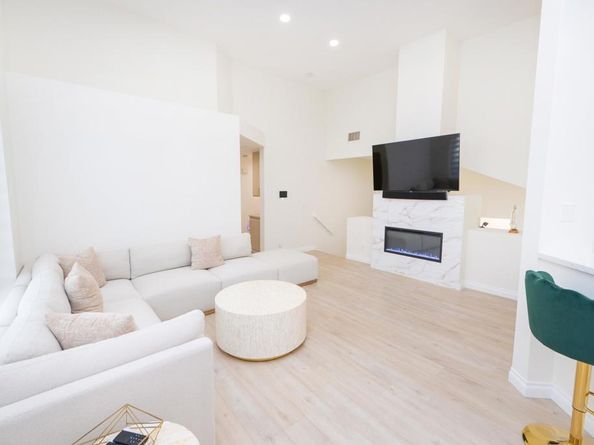 11376 Via Rancho San Diego Road F, El Cajon CA 92019