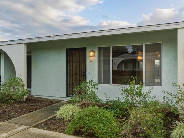 3592 Boussock Lane, Oceanside CA 92057