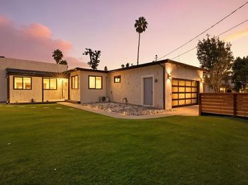 2851 Grandview Street