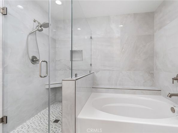 19451 Pompano Lane Lane 110, Huntington Beach CA 92648