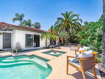 2077 Mountain View Drive