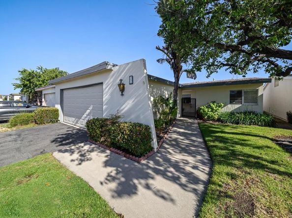 3902 N Vista Campana 22, Oceanside CA 92057