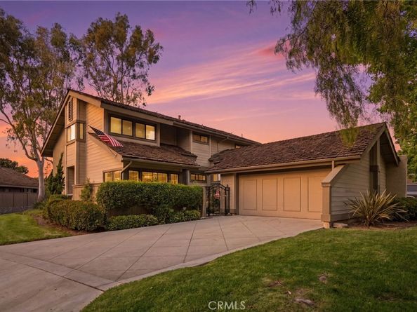 49 Pinewood 25, Irvine CA 92604