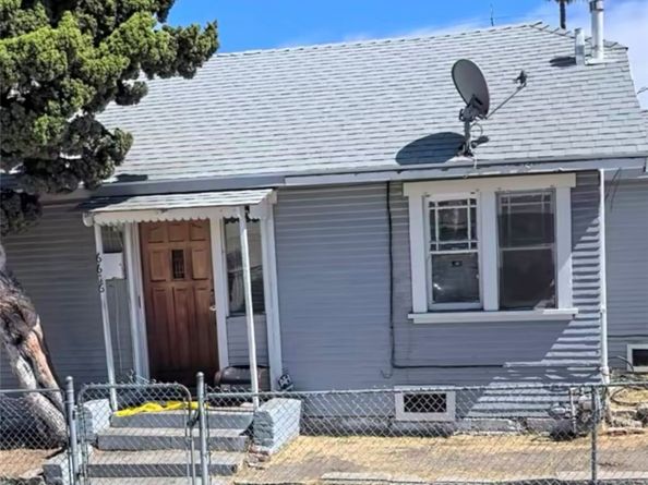 6616 S Victoria, Los Angeles CA 90043