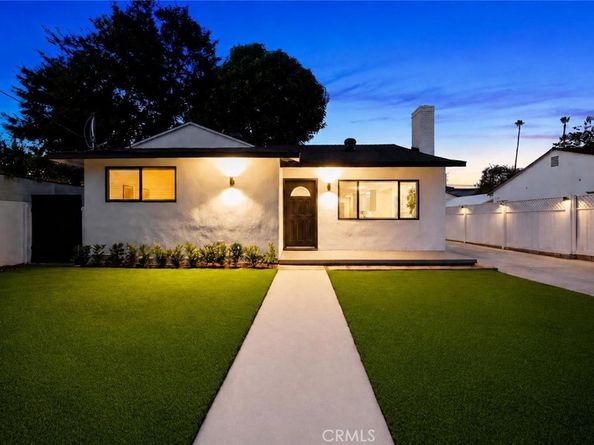 15445 Archwood Street, Van Nuys CA 91406