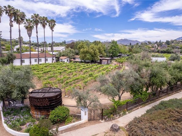 17430 Plaza Otonal, San Diego CA 92128