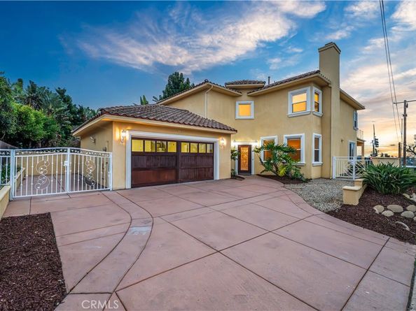 1107 Las Flores Drive, Carlsbad CA 92008