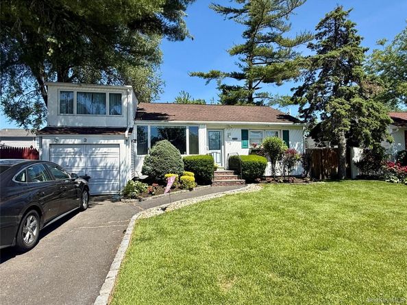 3 Terry Street, Hicksville NY 11801