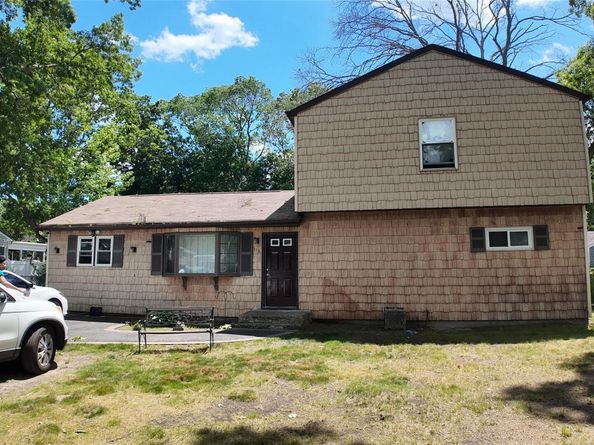 110 Queen Street, Bay Shore NY 11706